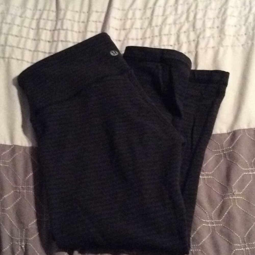 Lululemon Crop Striped Wunder Under pants